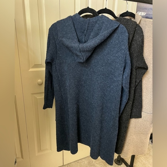 Cozy Cardigan Bundle - Sweater, Mid Length, Medium Weight, Small/Medium, Warm - Picture 2 of 11